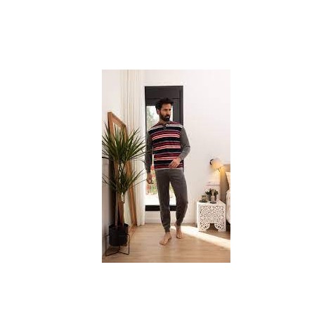 Pijama de Coralina para Hombre Modelo Alonso – Calidez y Estilo a Rayas