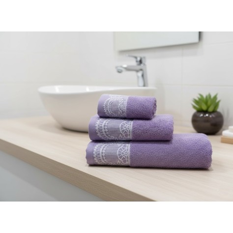 Juego de Toallas Color Lila 100% Algodón 550g/m² – 3 Piezas