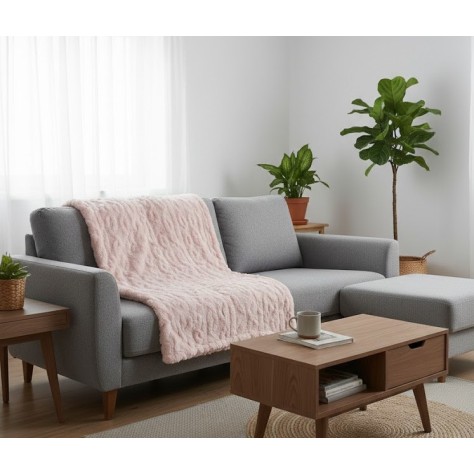 manta sobre un sofa