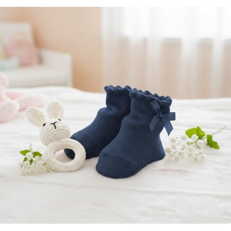 Patucos para bebé modelo lazo azul marino