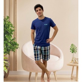 pijama de verano compuesto por camiseta azul de manga corta 100% algodón y pantalón corto con estampado de cuadros