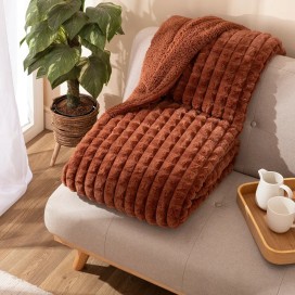 Plaid Amber Karamelo Caldera 130x160 cm – Sedalina y Sherpa