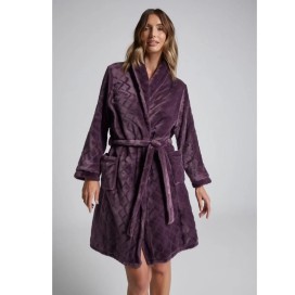 Bata de mujer de coralina cruzada gofrada color morado