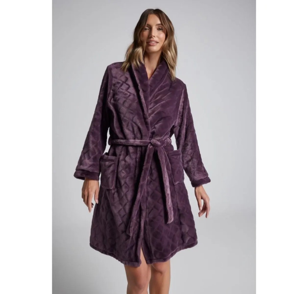 Bata de mujer de coralina cruzada gofrada color morado